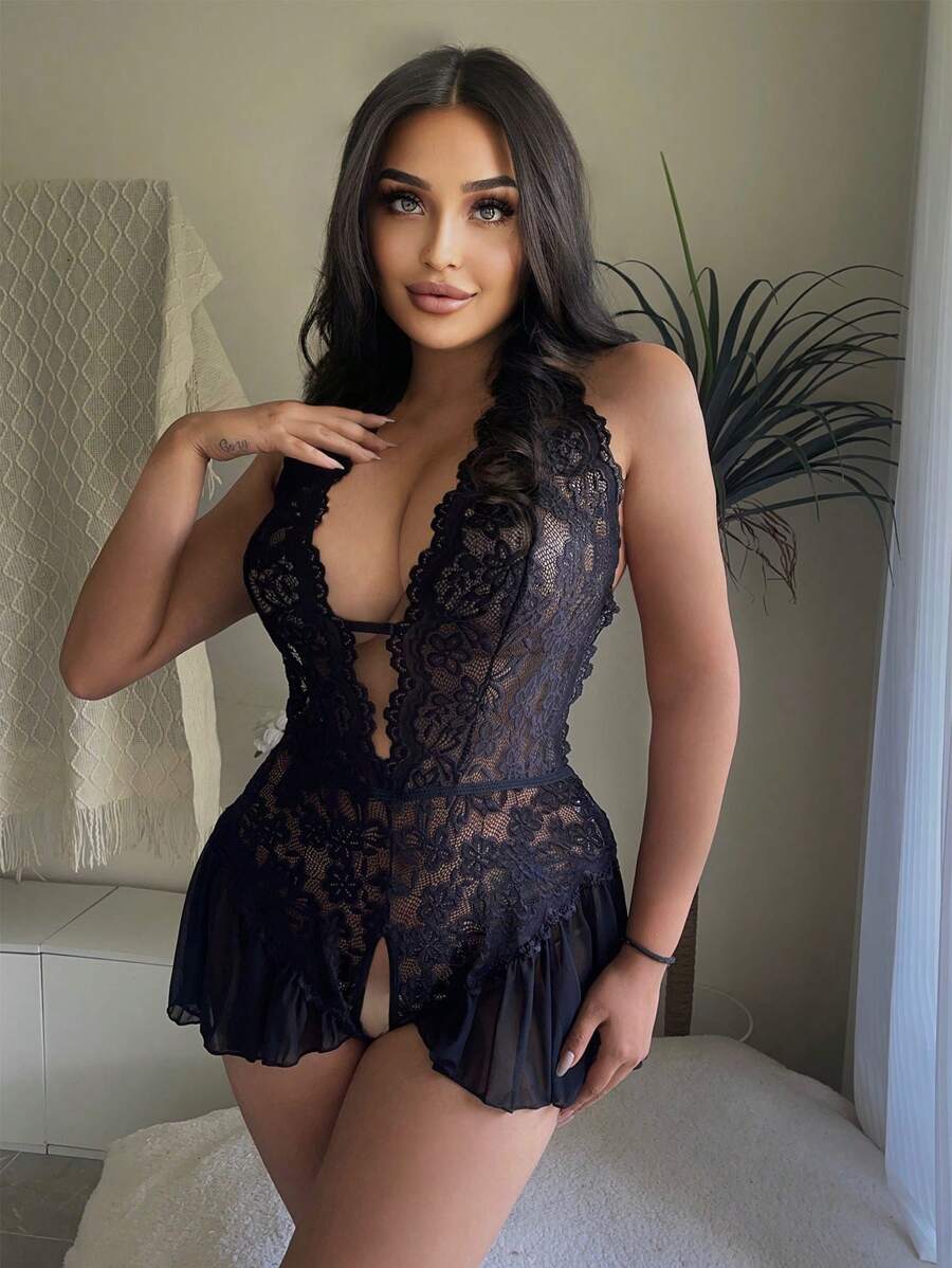 Plus Size Floral Lace Ruffle Hem Teddy Bodysuit